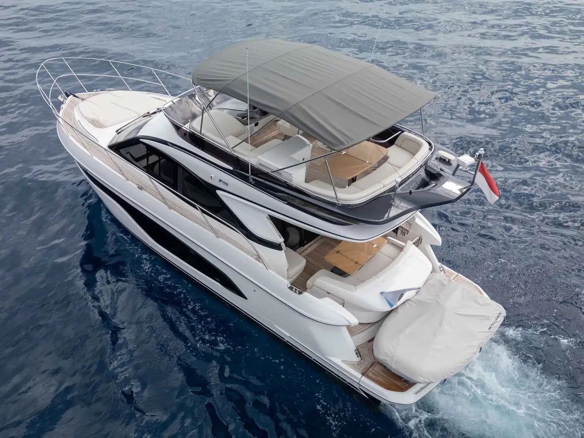 Princess F45 — Exterior photo 10