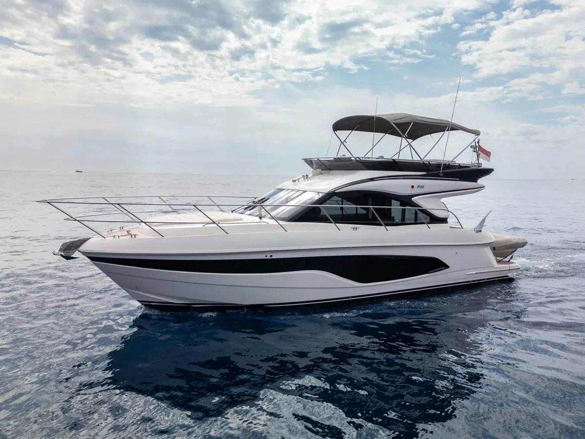 Princess F45 — Exterior photo 3