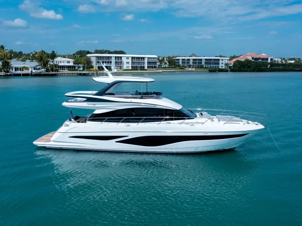 Princess F65 — Exterior photo 2