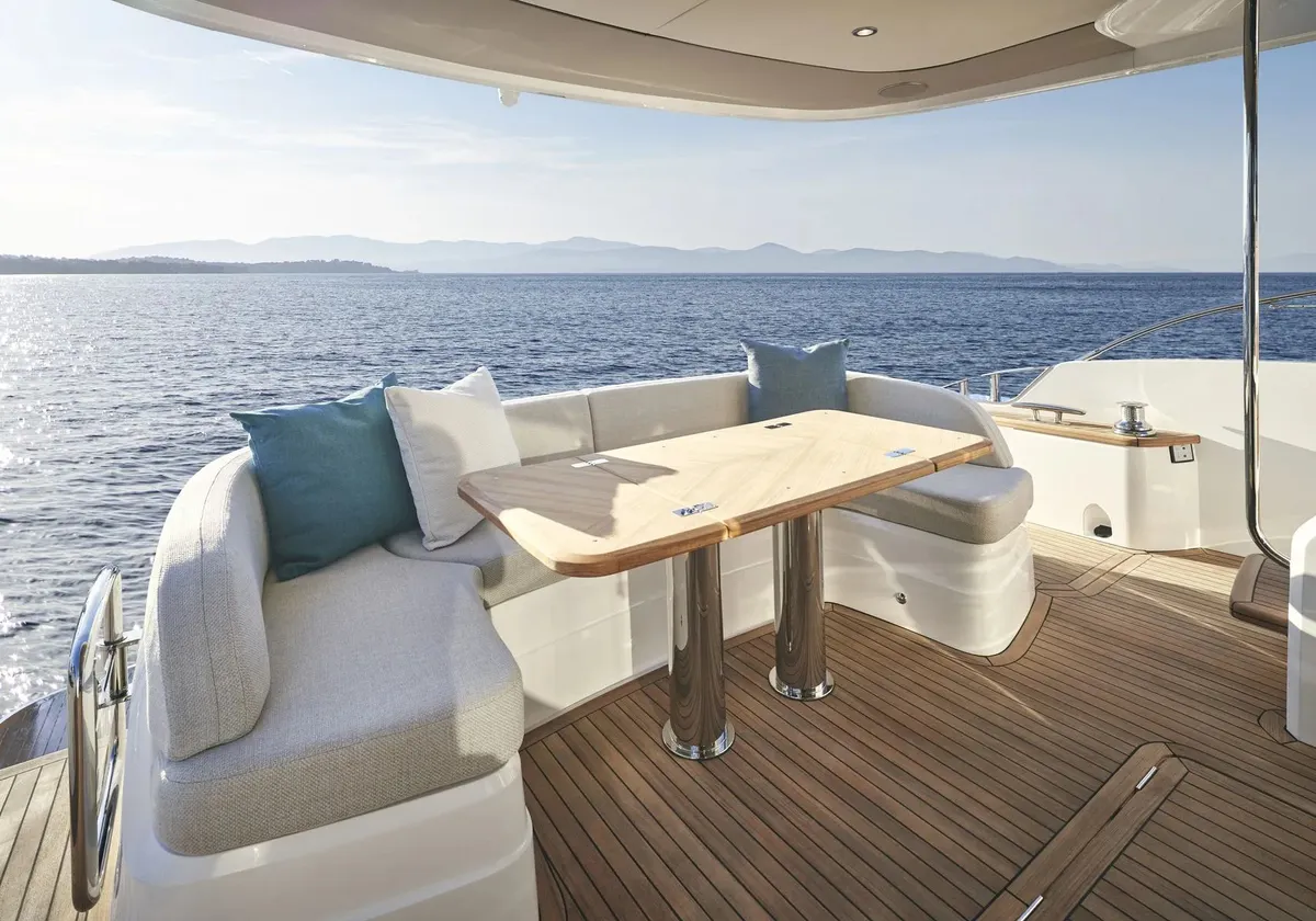 Princess F65 — Exterior photo 18