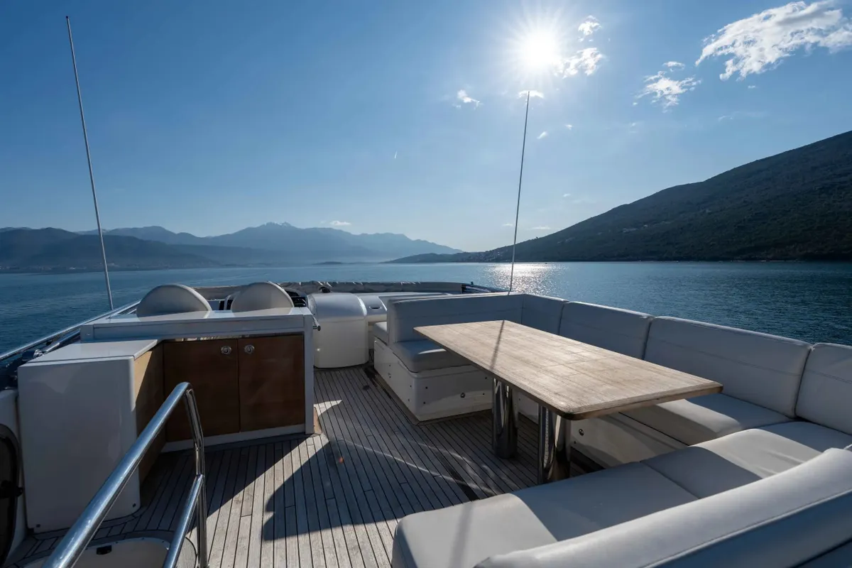Princess 60 — Exterior photo 17