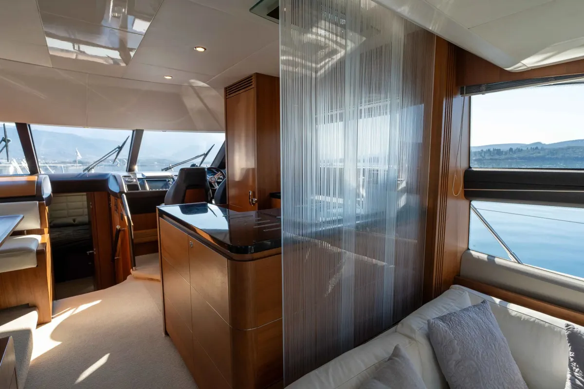 Princess 60 — Exterior photo 9