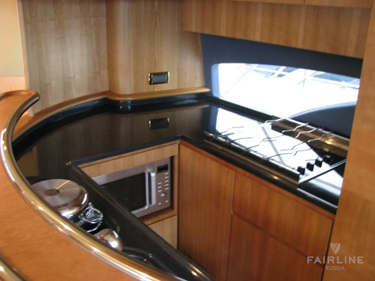 Azimut 62 — Interior photo 3