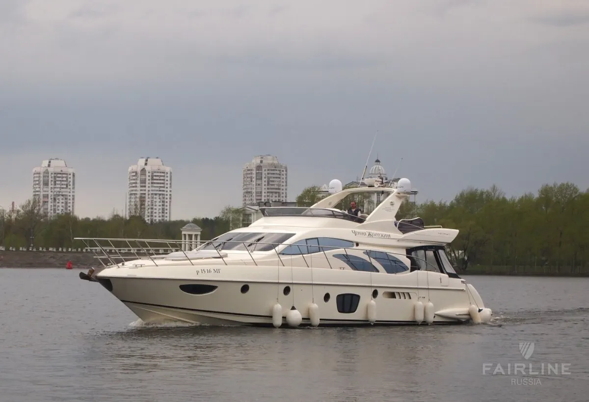 Azimut 62 — Exterior photo 2