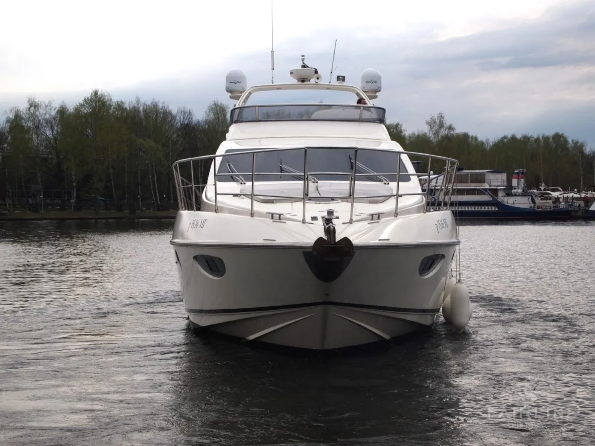 Azimut 62 — Exterior photo 3