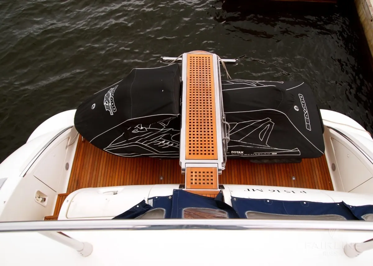 Azimut 62 — Exterior photo 4