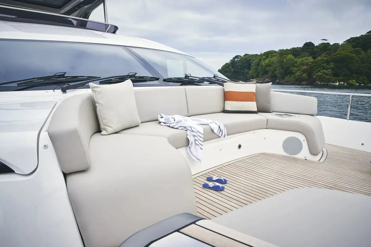 Princess Y85 — Exterior photo 39