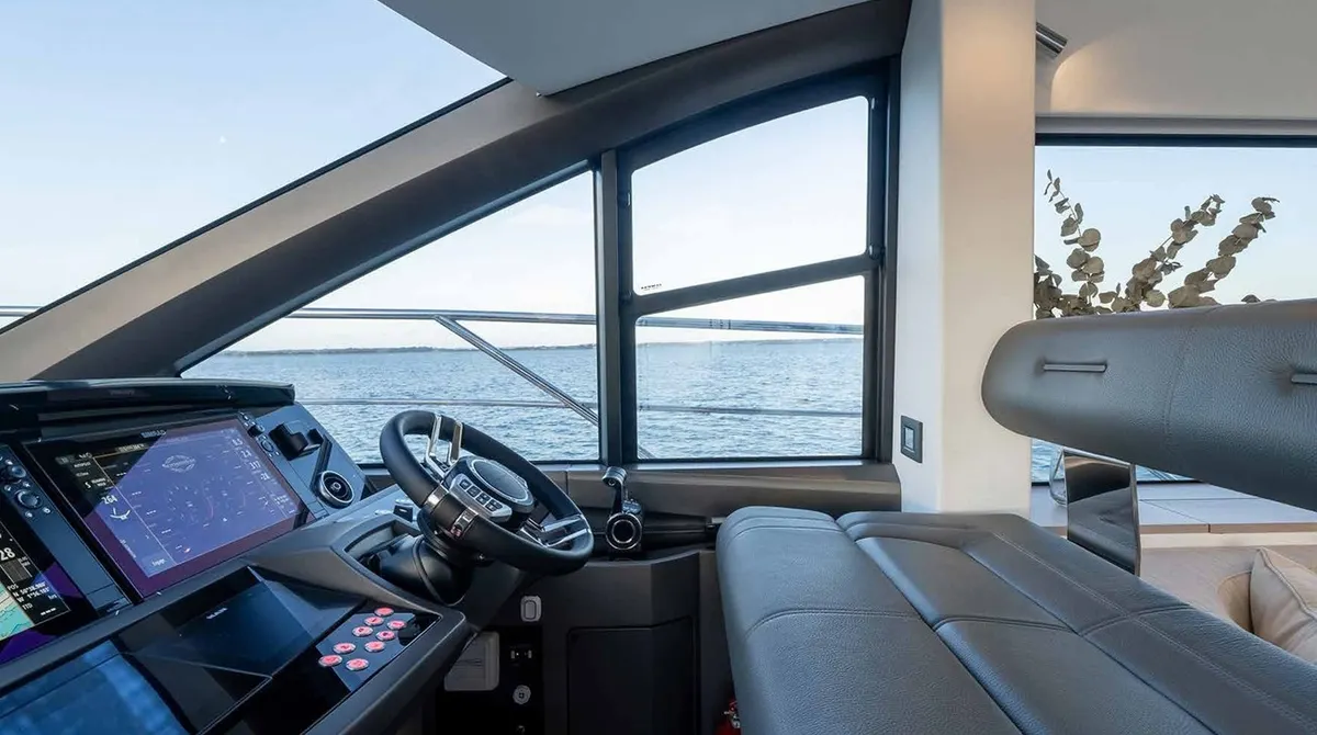 Sunseeker Manhattan 56 — Interior photo 6