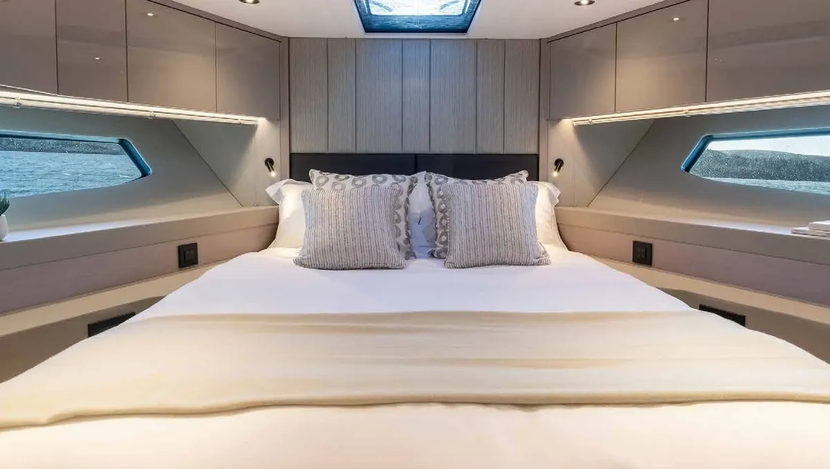 Sunseeker Manhattan 56 — Interior photo 8