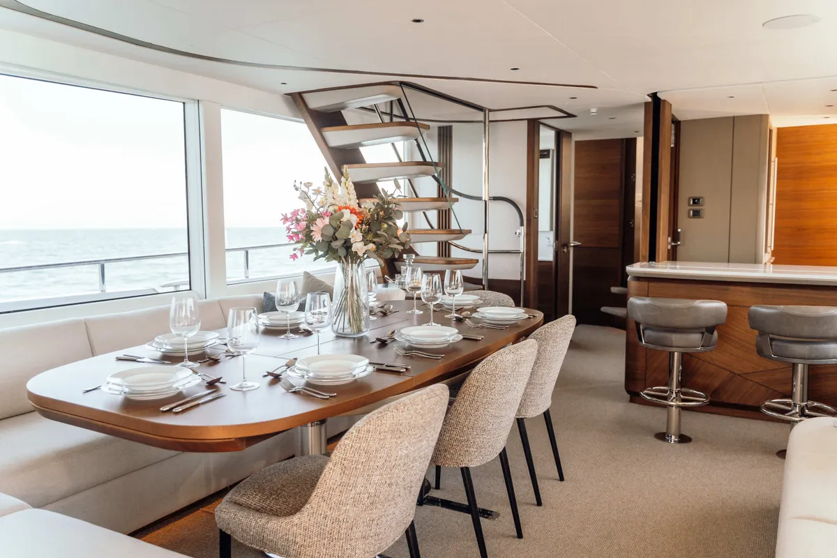 Princess X80 — Interior photo 5