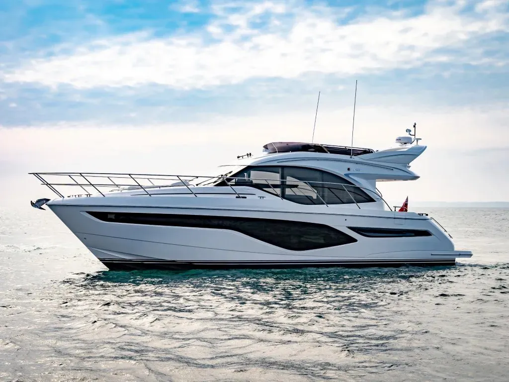 Princess F50 — Exterior photo 2