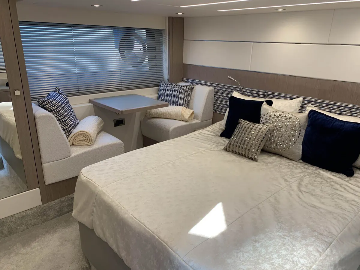 Sunseeker Predator 50 — Interior photo 19