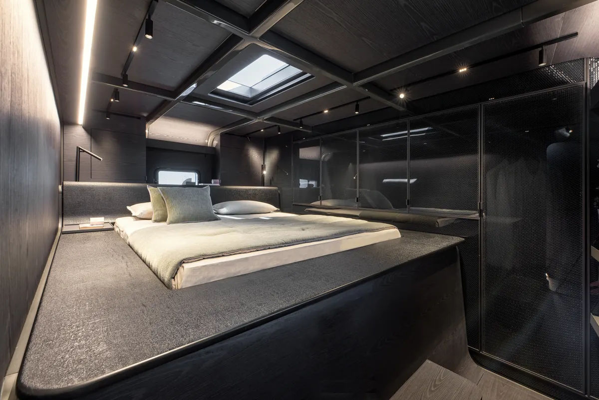 Bluegame BGF45 — Interior photo 5
