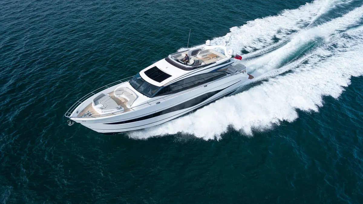 Princess S80 — Exterior photo 2