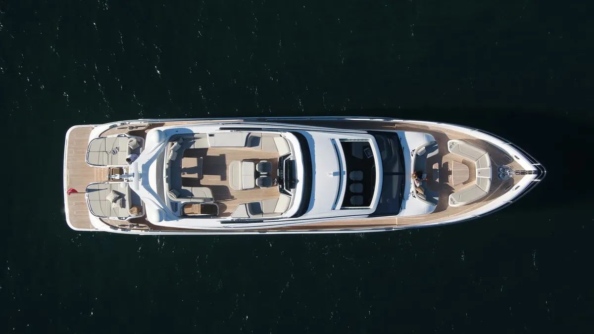 Princess S80 — Exterior photo 7