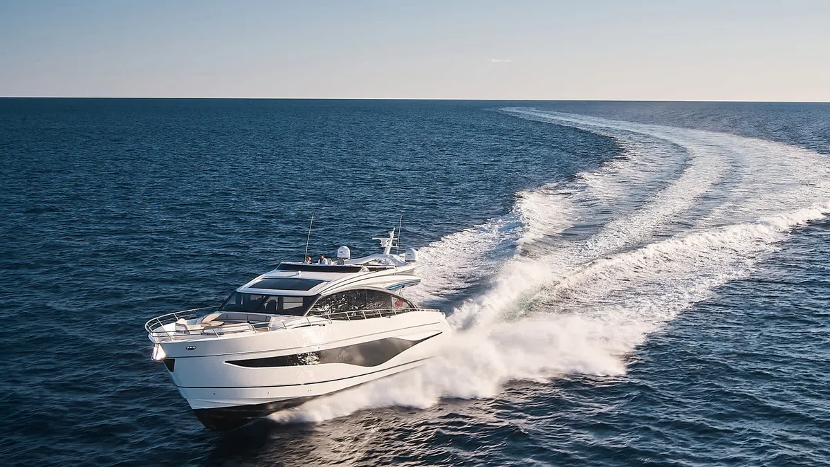 Princess S80 — Exterior photo 8