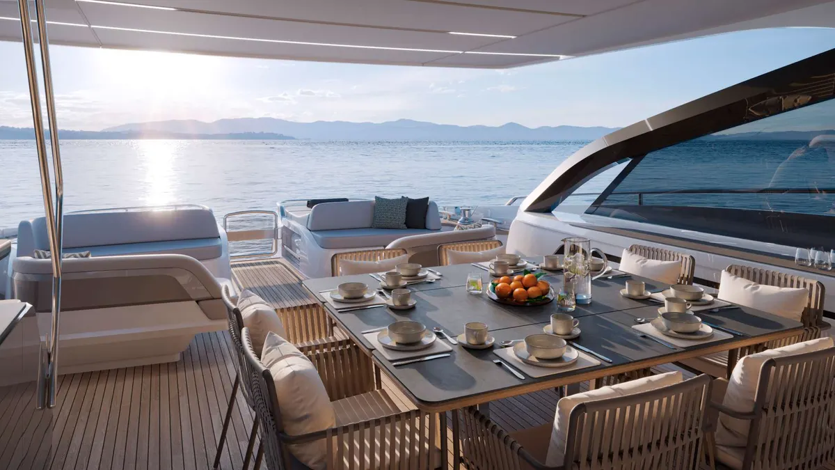 Princess S80 — Exterior photo 9