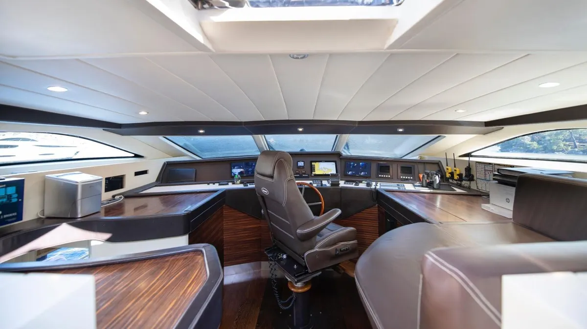 Canados 110 — Exterior photo 17