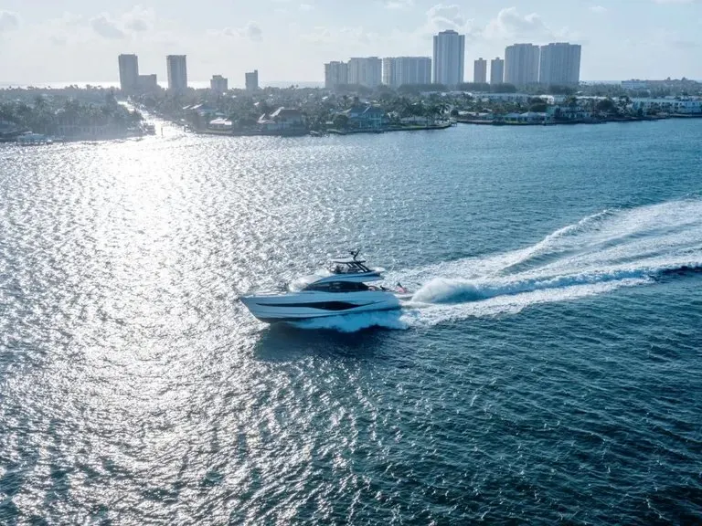 Princess S72 — Exterior photo 13