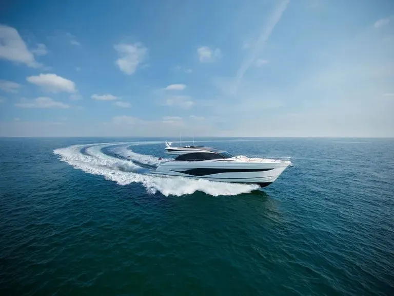 Princess S72 — Exterior photo 16