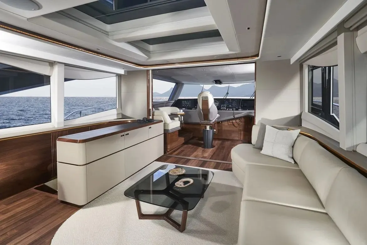 Princess X80 — Exterior photo 12