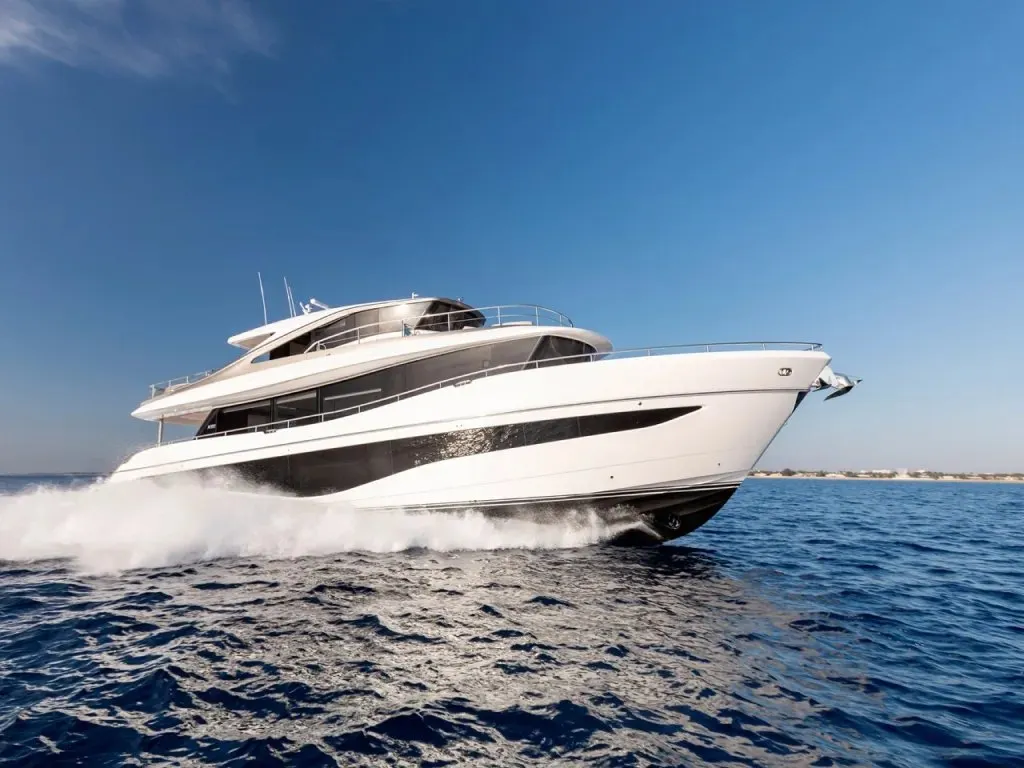 Princess X80 — Exterior photo 6