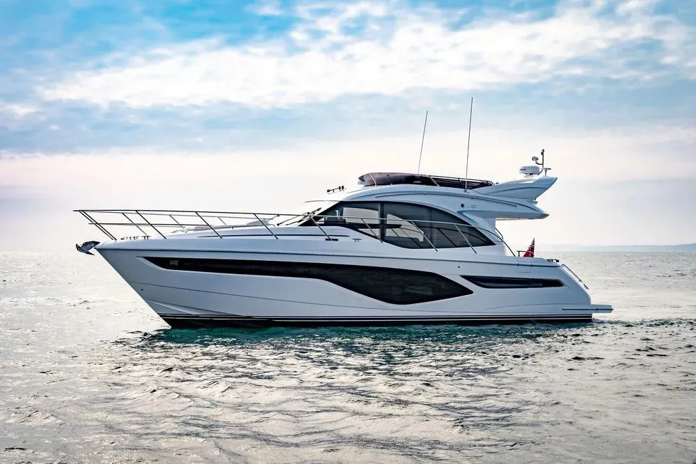 Princess F50 — Exterior photo 2