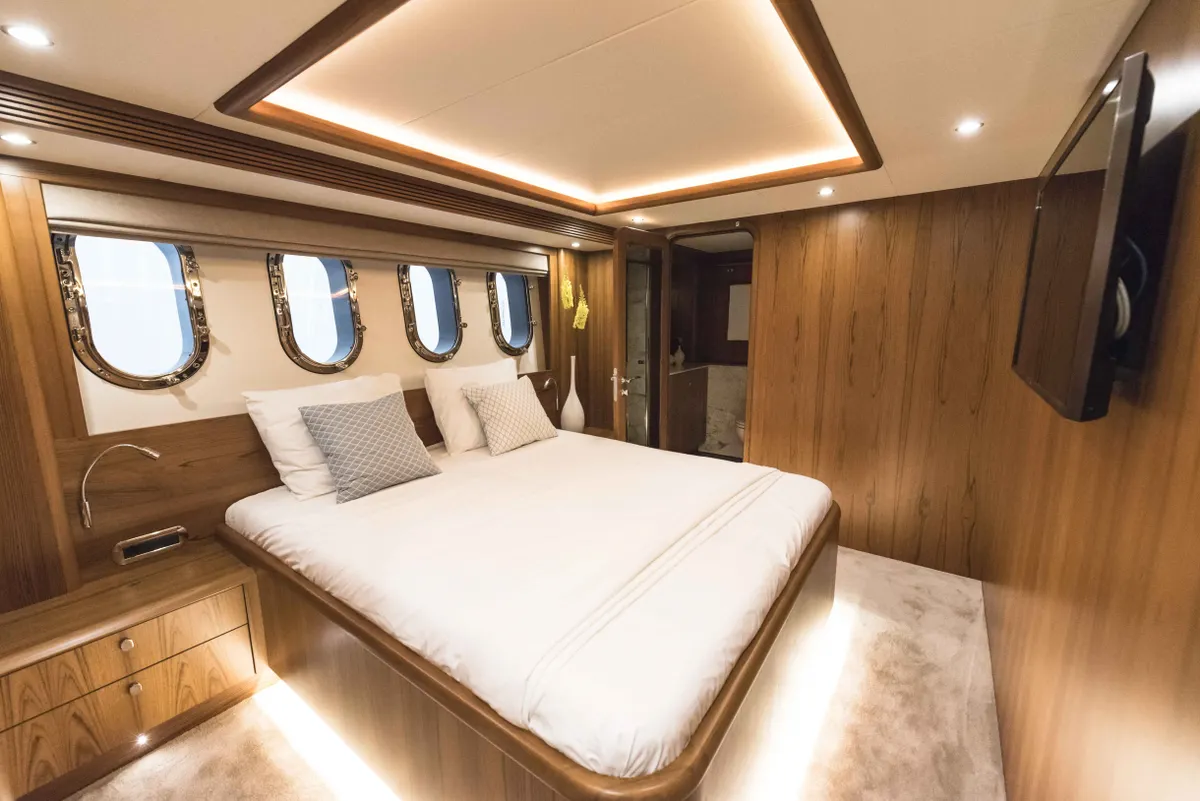 Wim Van Der Valk — Interior photo 5