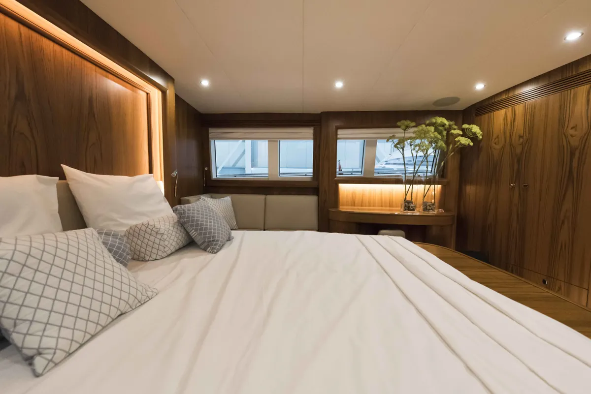 Wim Van Der Valk — Interior photo 13