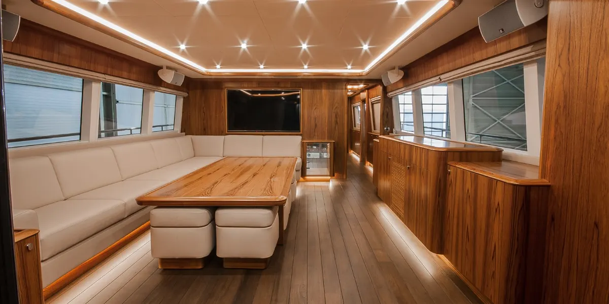 Wim Van Der Valk — Interior photo 9
