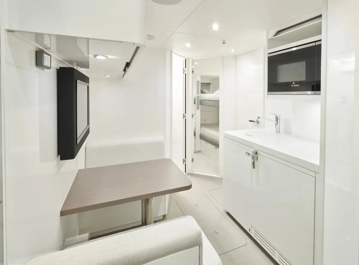 Princess X95 — Interior photo 29