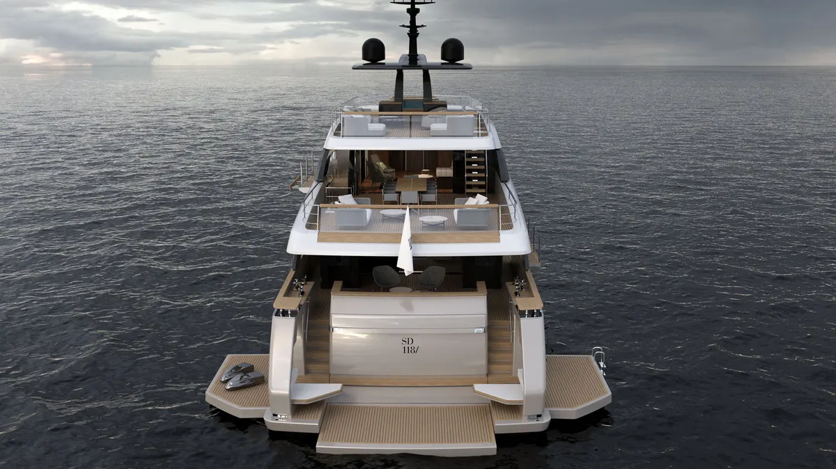 Sanlorenzo SD118 — Exterior photo 2