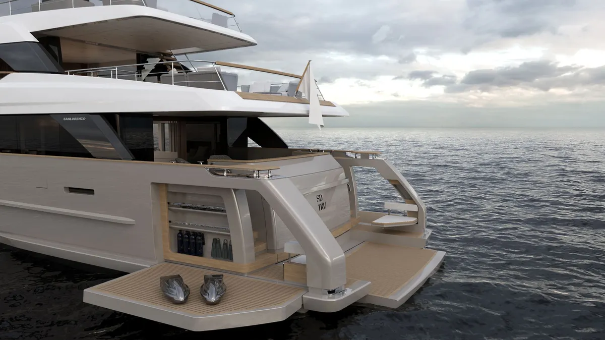 Sanlorenzo SD118 — Exterior photo 3