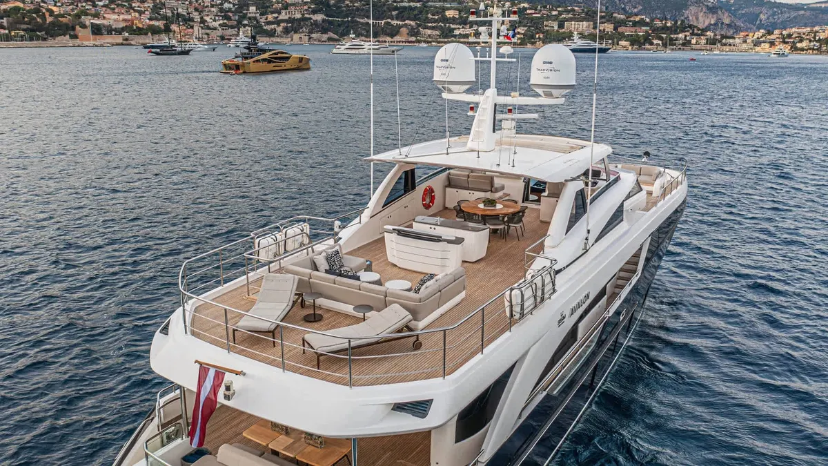 Princess 35M Avalon — Exterior photo 10