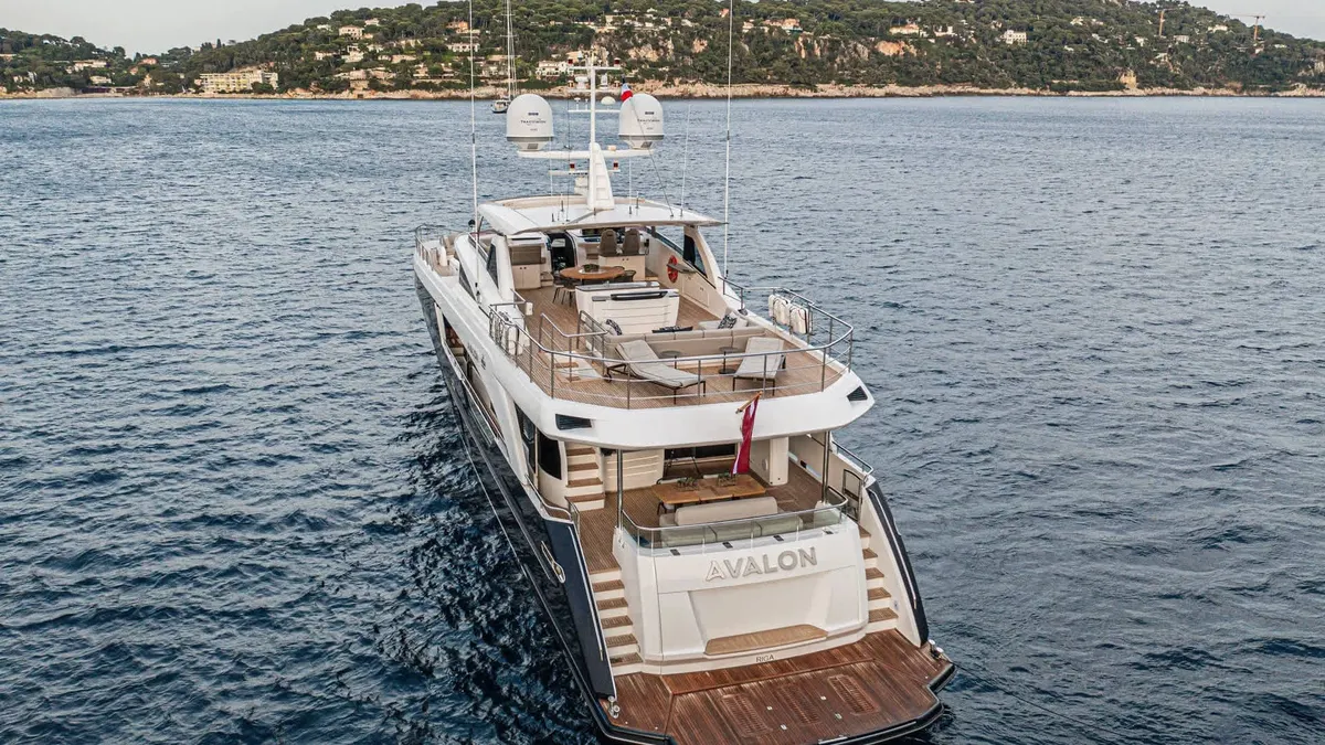 Princess 35M Avalon — Exterior photo 11