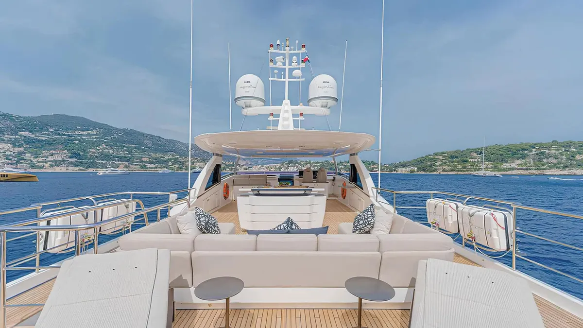 Princess 35M Avalon — Exterior photo 15