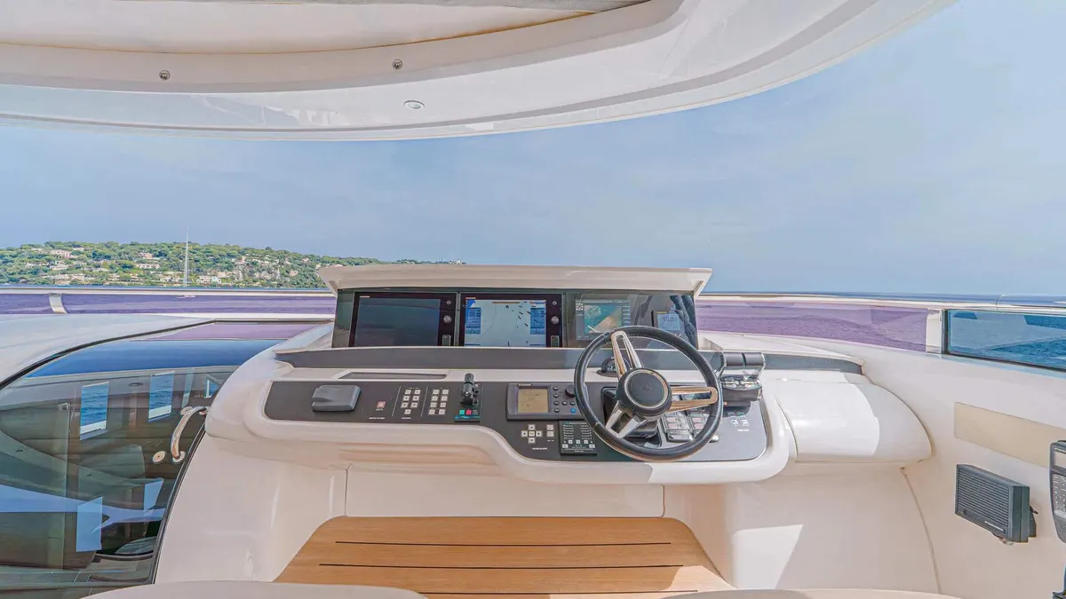 Princess 35M Avalon — Exterior photo 16