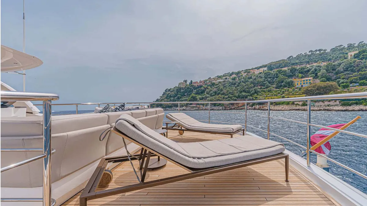 Princess 35M Avalon — Exterior photo 19