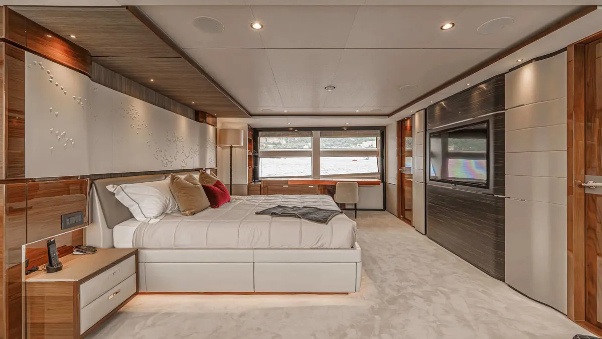 Princess 35M Avalon — Exterior photo 28
