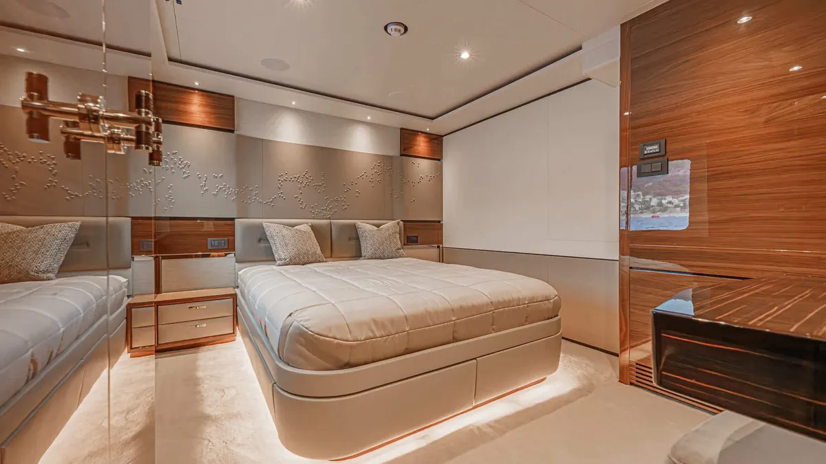Princess 35M Avalon — Exterior photo 31