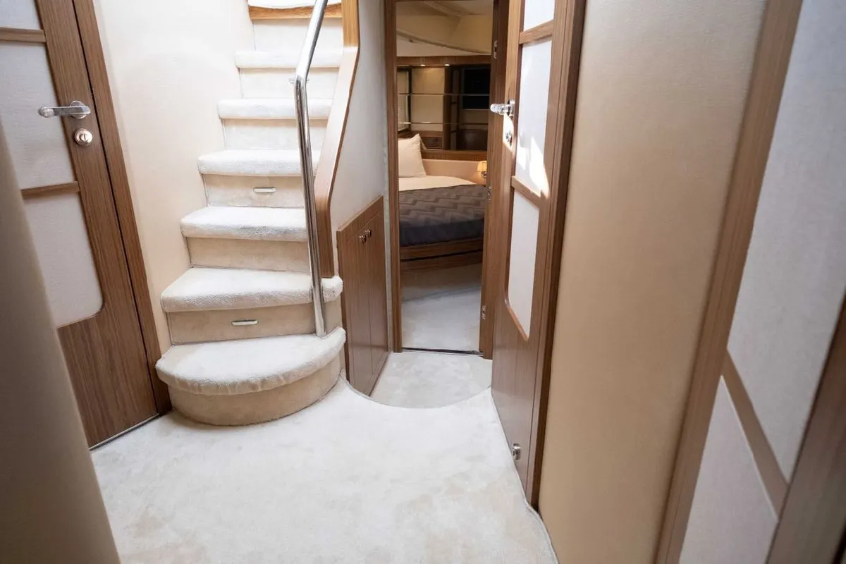 Azimut Magellano 53 — Interior photo 6
