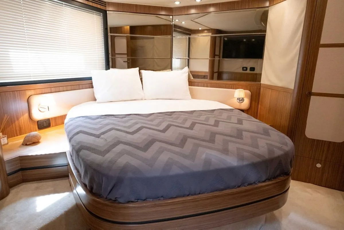 Azimut Magellano 53 — Interior photo 7