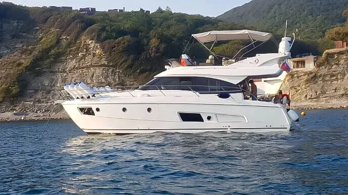 Bavaria Virtess 420 — Exterior photo 3