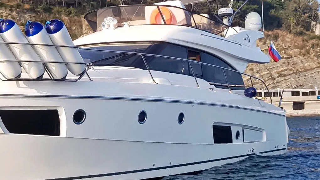 Bavaria Virtess 420 — Exterior photo 4