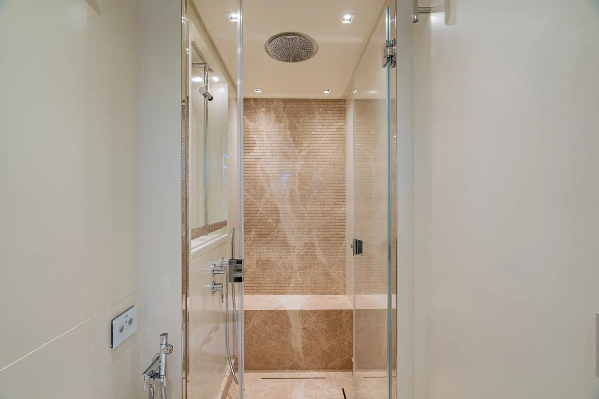 Firefly — Interior photo 12