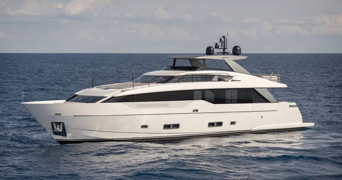 Sanlorenzo SL90A — Exterior photo 2