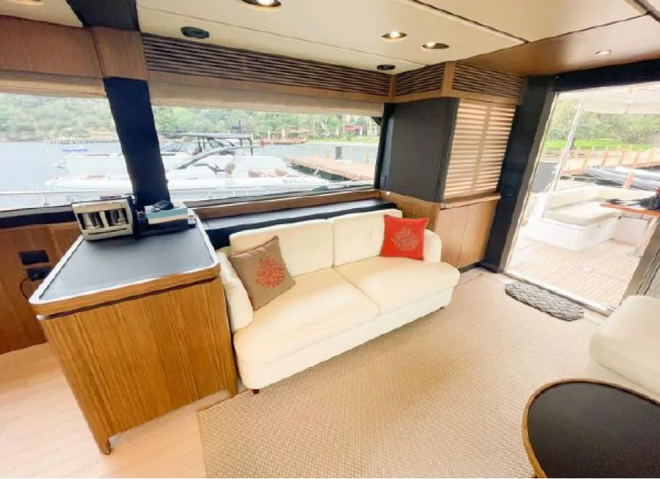 Azimut Magellano 66 (020) — Interior photo 5