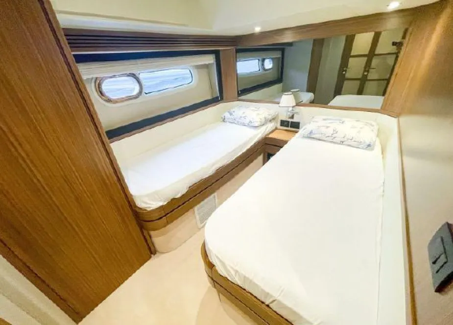 Azimut Magellano 66 (020) — Interior photo 15