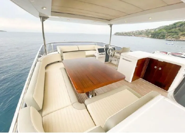 Azimut Magellano 66 (020) — Exterior photo 7