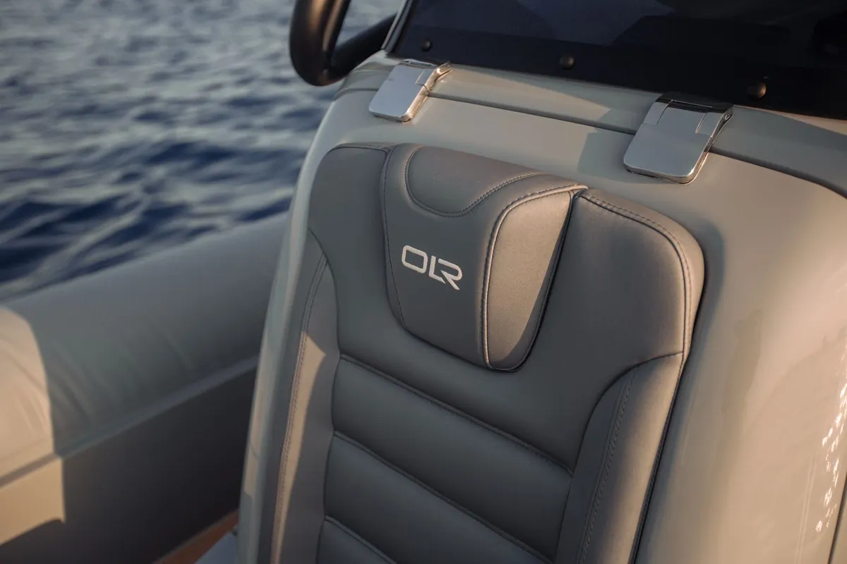 Olympic 30SR — Exterior photo 9